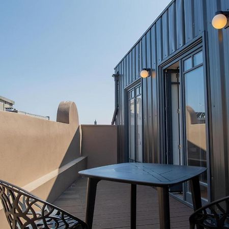 Spacious Studio W/ Balcony & Ac By Lovelystay Porto Exteriér fotografie