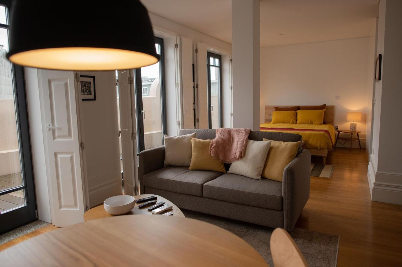Spacious Studio W/ Balcony & Ac By Lovelystay Porto Exteriér fotografie